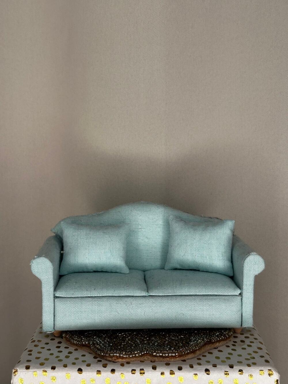 Dollhouse Mint couch